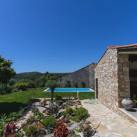 Casas Alfaiate Casa de Férias
